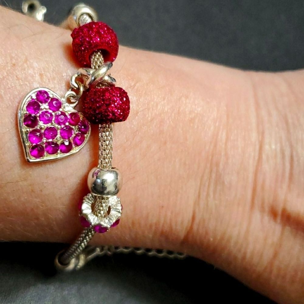 Silver tone and hot pink heart bracelet 7-9.5"